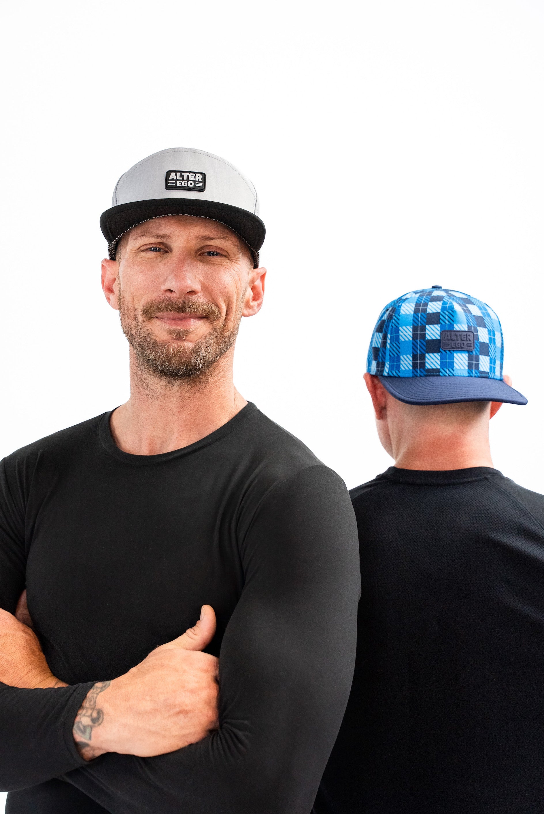 Blend Sporty and Streetwear for a Modern Winter Look