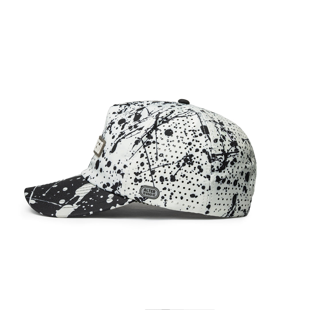 Traveler Splash Mono Paint Splatter
