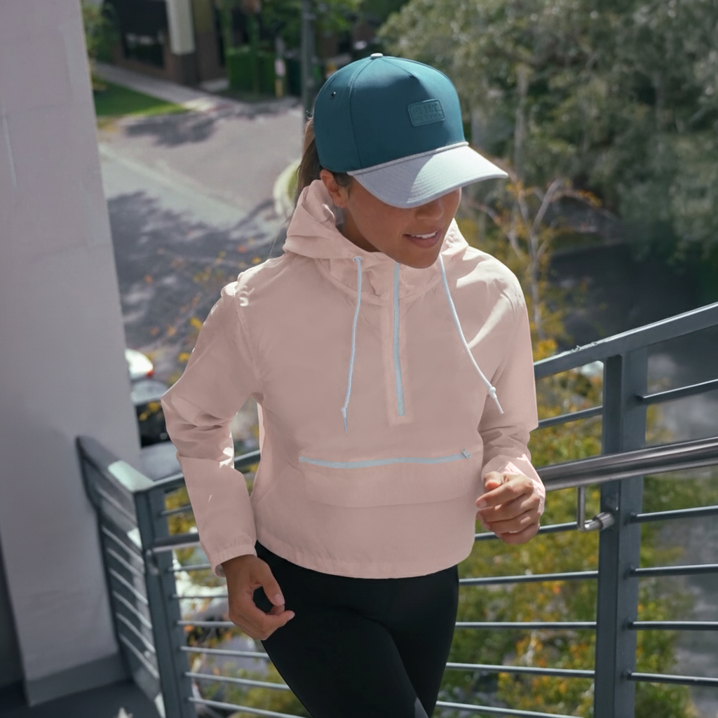 Lightweight Crop Windbreaker (Women’s) Soft Pink